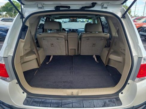 Used 2013 Toyota Highlander Limited FWD image 12