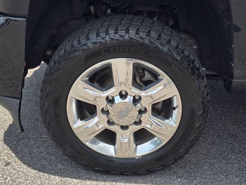 Used 2017 Chevrolet Silverado 2500 LTZ w/ Duramax Plus Package AWD/4WD image 27