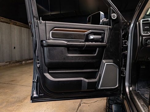 Used 2022 RAM 2500 Laramie image 30