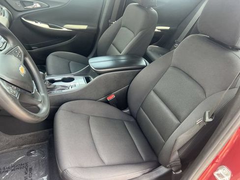 Used 2024 Chevrolet Malibu LT FWD image 34