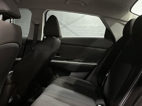 Used 2024 Hyundai Elantra SEL FWD image 21