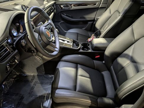 New 2026 Porsche Macan S image 5