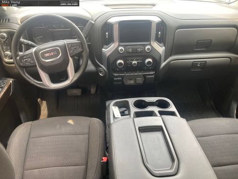 Used 2022 GMC Sierra 2500 SLE w/ SLE Value Package; AWD/4WD image 14