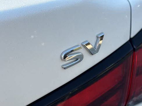 Used 2024 Nissan Sentra SV FWD image 13