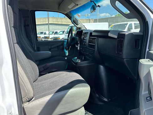 Used 2024 Chevrolet Express 2500 w/ Driver Convenience Package RWD image 15