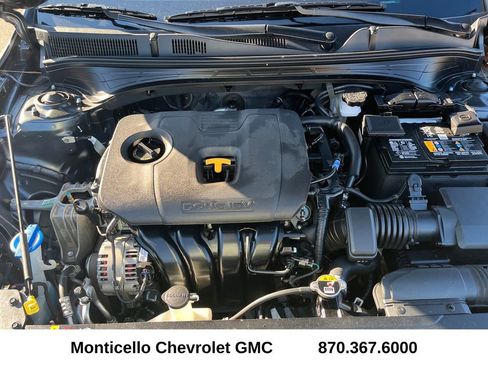 Used 2024 Kia Forte LX image 22