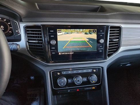 Used 2023 Volkswagen Atlas SEL image 17