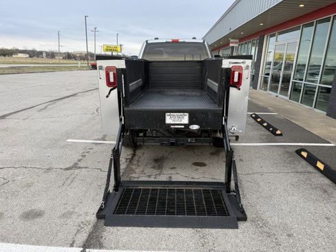 Used 2021 Ford F250 XL w/ Power Equipment Group image 5