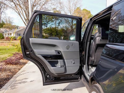 Used 2017 Land Rover Range Rover LWB SV Autobiography image 56