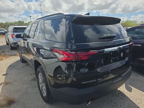 Used 2022 Chevrolet Traverse LT image 4