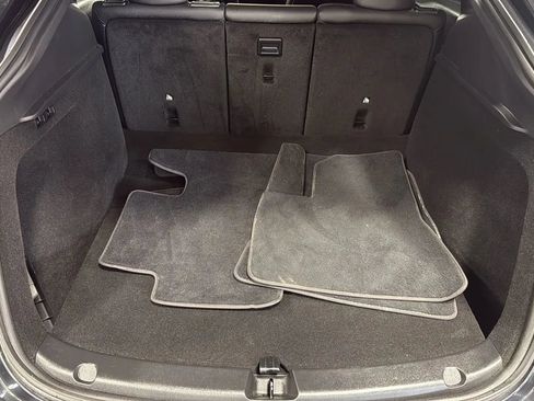 Used 2024 Tesla Model Y Long Range RWD image 12