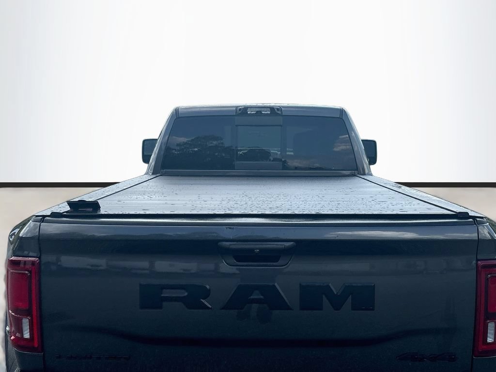 Used 2025 RAM 3500 Limited AWD/4WD image 7