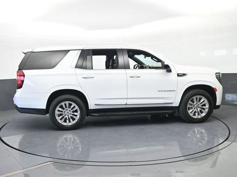 Used 2023 GMC Yukon SLT RWD image 7