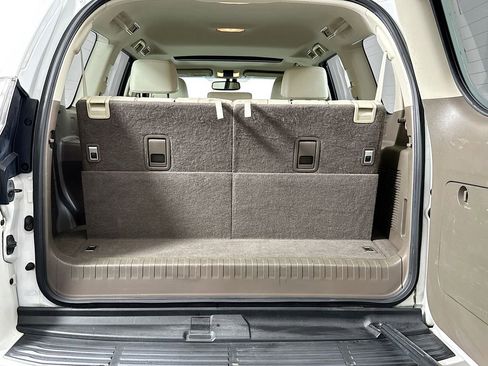 Used 2015 Lexus GX 460 w/ Premium Package AWD/4WD image 16