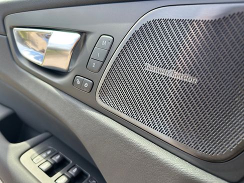 New 2026 Volvo XC60 B5 Plus w/ Climate Package image 19