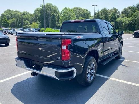 Used 2024 Chevrolet Silverado 1500 LT AWD/4WD image 9