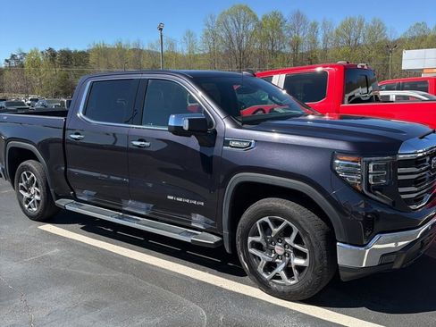 Used 2022 GMC Sierra 1500 SLT w/ SLT Premium Plus Package image 3