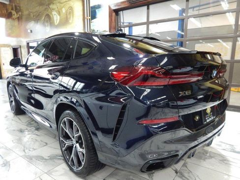Used 2022 BMW X6 xDrive40i w/ Executive Package image 3