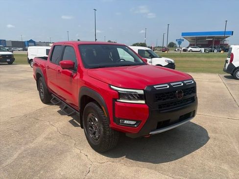 Used 2025 Nissan Frontier PRO-4X w/ Pro Premium Package AWD/4WD image 8