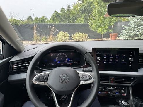 New 2025 Volkswagen Jetta SE image 24