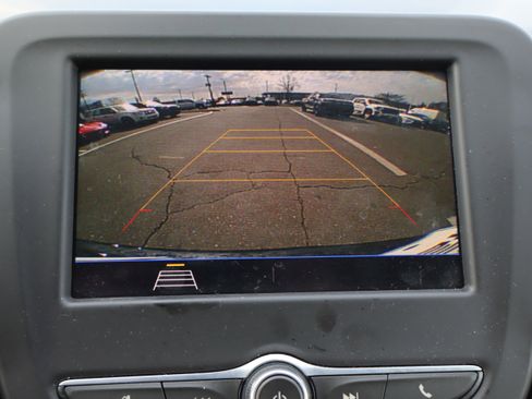 Used 2021 Chevrolet Equinox LT image 26