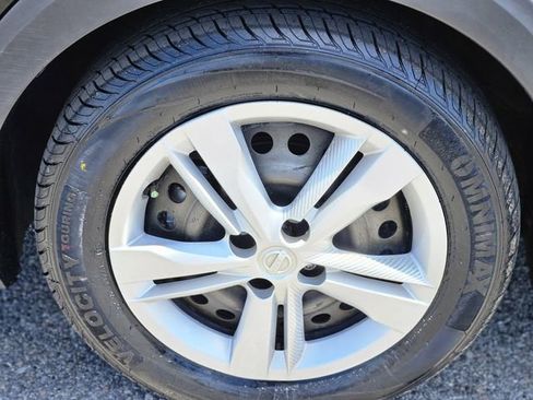 Certified 2023 Nissan Kicks S FWD image 10