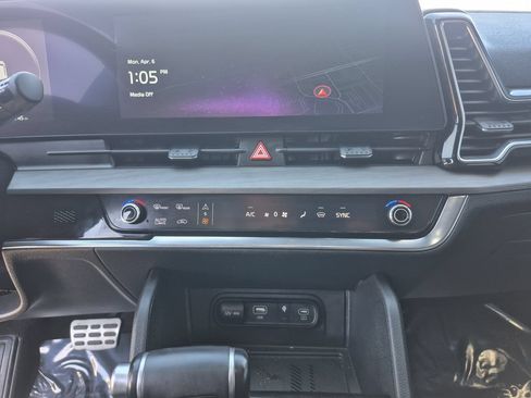 Used 2024 Kia Sportage X-Pro Prestige AWD/4WD image 9