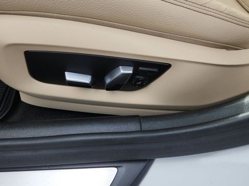 Used 2018 BMW 530e xDrive 530e xDrive iPerformance image 9