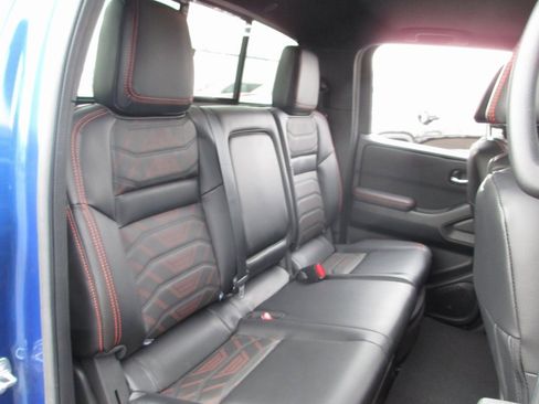 Used 2025 Nissan Frontier PRO-4X w/ Pro Premium Package image 23