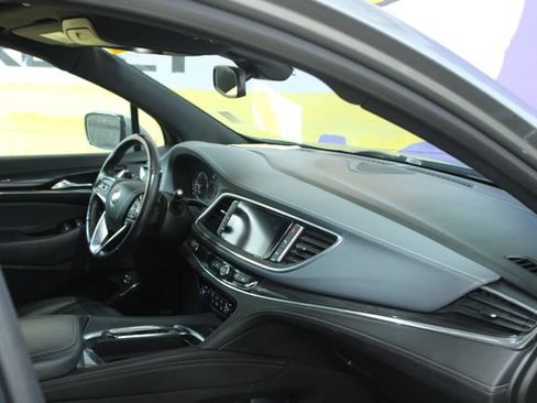 Used 2023 Buick Enclave Essence w/ Experience Buick Package AWD/4WD image 12
