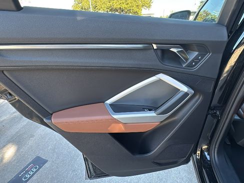 Used 2020 Audi Q3 2.0T Premium w/ Convenience Package image 16