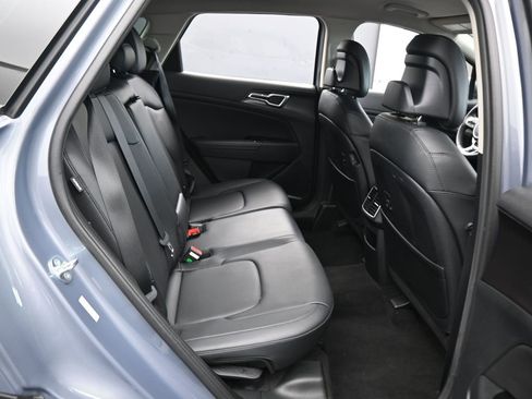 Used 2024 Kia Sportage EX image 38