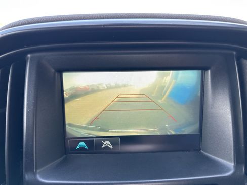 Used 2018 Chevrolet Colorado W/T image 18