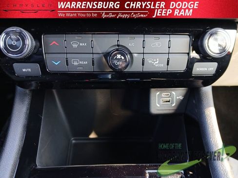 New 2026 Jeep Compass Latitude image 23