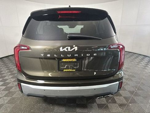 Used 2024 Kia Telluride S FWD image 4