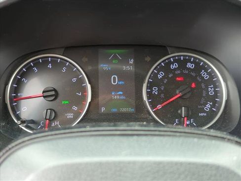 Used 2021 Toyota RAV4 XLE w/ Convenience Package FWD image 10