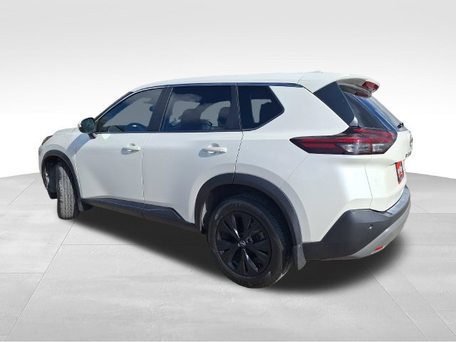 Used 2022 Nissan Rogue SV FWD image 5