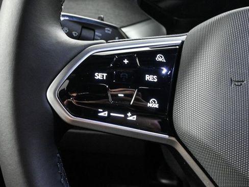 New 2025 Volkswagen ID. Buzz Pro S image 14