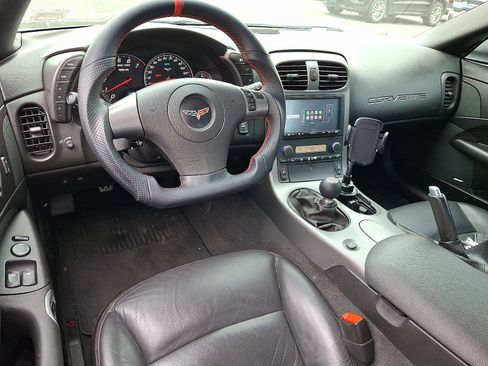 Used 2007 Chevrolet Corvette Z06 w/ Preferred Equipment Group RWD image 11