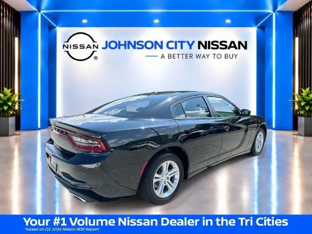 Used 2022 Dodge Charger SXT RWD image 4