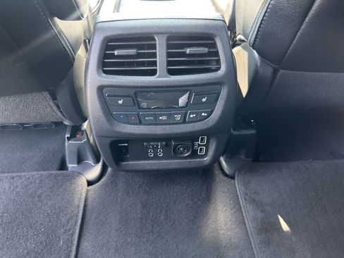 Used 2019 Honda Pilot Touring image 24