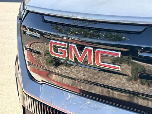 Used 2026 GMC Sierra EV Elevation AWD/4WD image 30