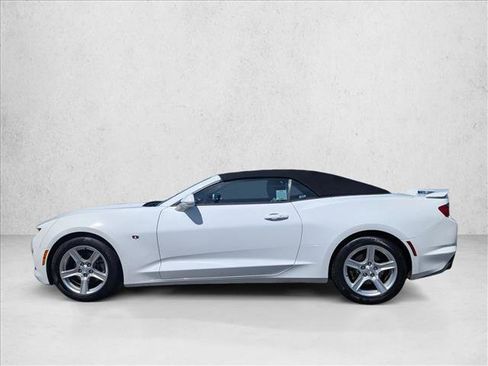 Used 2020 Chevrolet Camaro LT RWD image 9