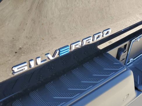 New 2026 Chevrolet Silverado EV LT w/ Plus Package AWD/4WD image 28