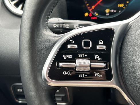 Certified 2023 Mercedes-Benz GLA 250 4MATIC image 25