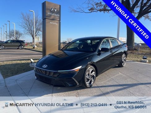 Certified 2025 Hyundai Elantra Sport image 1