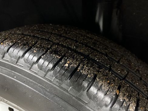 Used 2019 Volkswagen Tiguan SE image 38