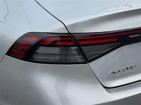 New 2025 Honda Accord SE image 8