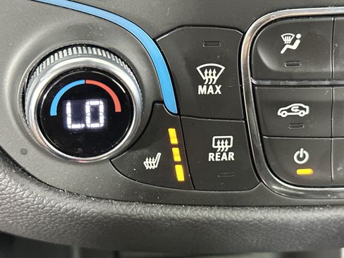 Used 2022 Chevrolet Equinox LT image 23