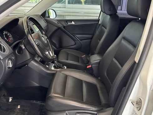 Used 2016 Volkswagen Tiguan S FWD image 10